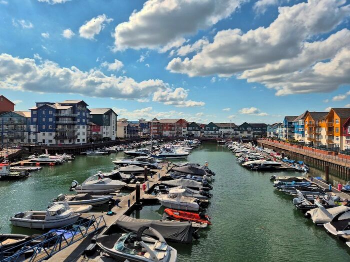 2 Bedroom Flat To Rent In The Moorings, Victoria Road, Exmouth, EX8