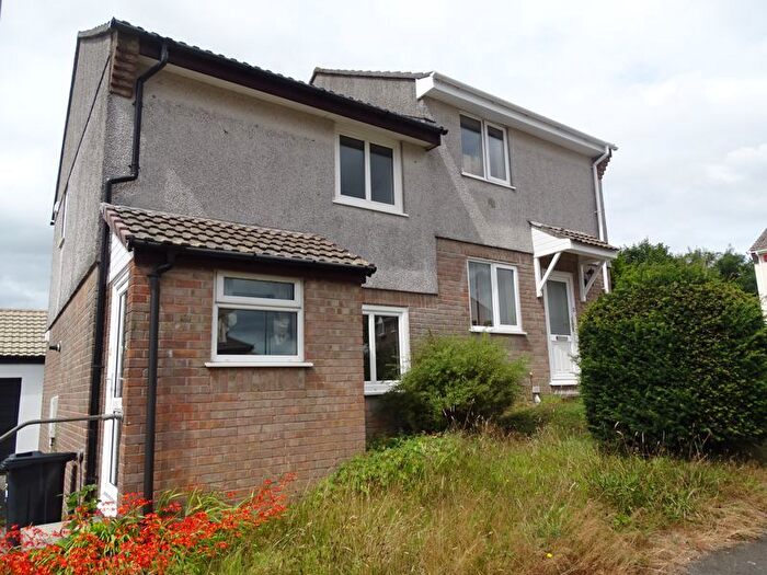 2 Bedroom Semi-Detached House To Rent In Eastern Avenue, Liskeard, PL14