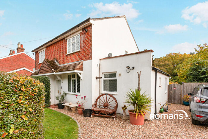 2 Bedroom Semi-Detached House To Rent In Woodside, Blackwater, Camberley, GU17