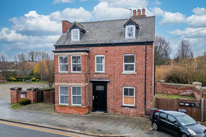 7 Bedroom Block Of Flats For Sale In The Nook, Selby, YO8