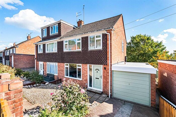 3 Bedroom Semi Detached House For Sale In Knowle Drive, Exeter, EX4