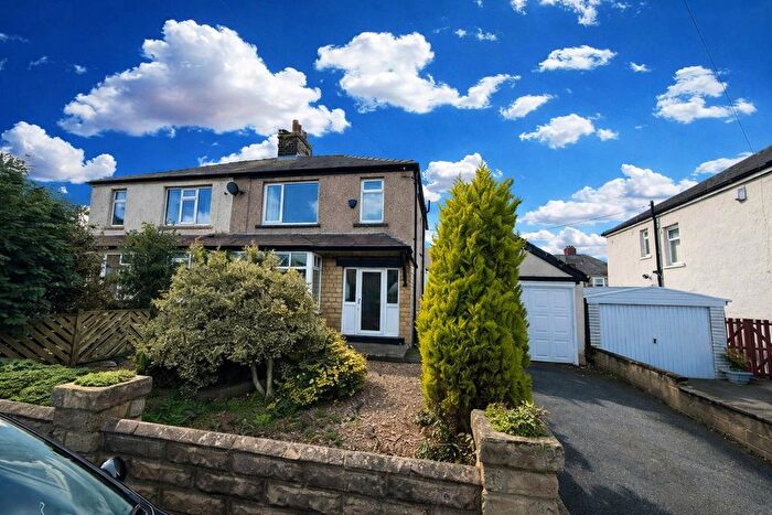 3 Bedroom Semi Detached House For Sale In Glenside Road, Shipley, BD18