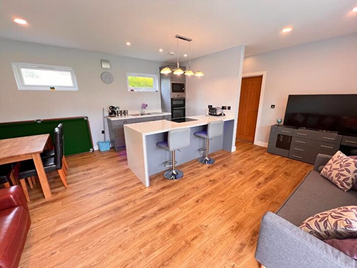 1 Bedroom Lodge To Rent In The Annexe, Shooters Lodge, Putteridge Park, Hertfordshire, LU2