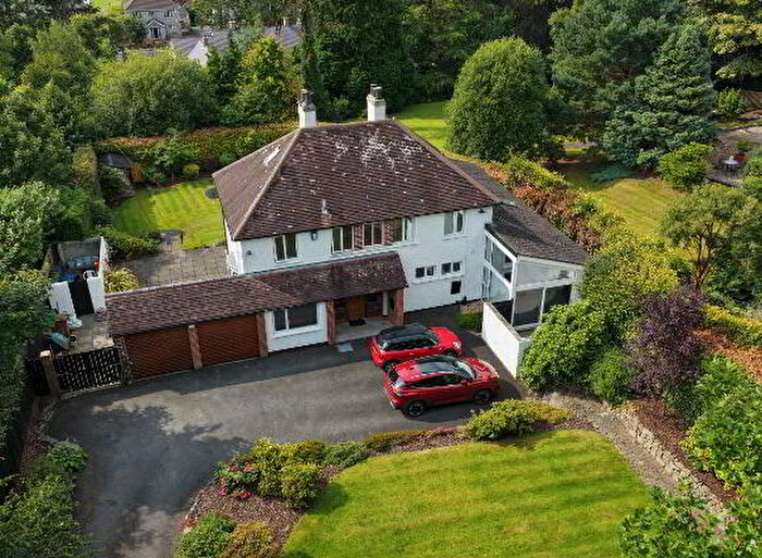 3 Bedroom Detached House For Sale In The Hollow, Bachelors Walk, Craigavon, BT63