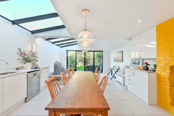 5 Bedroom Terraced House To Rent In Highbury Hill, Highbury, London, N5