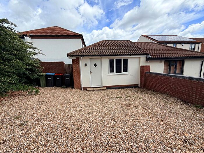 1 Bedroom Apartment To Rent In Belsize Avenue, Springfield, MK6