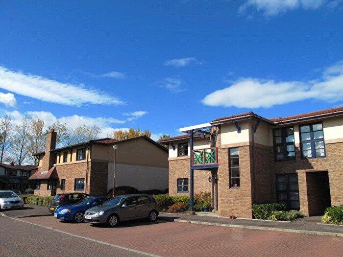 2 Bedroom Flat To Rent In (Md) West Werberside, Edinburgh, EH4