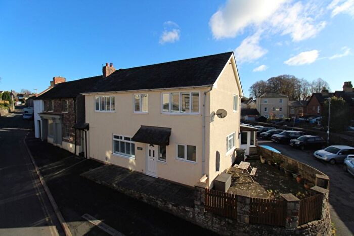 3 Bedroom Property For Sale In Maendu Street, Brecon, LD3