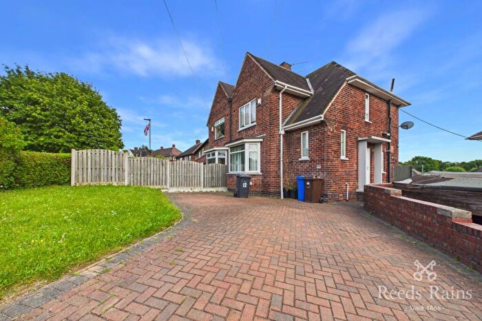 3 Bedroom Semi-Detached House For Sale In Colley Crescent, Sheffield, S5