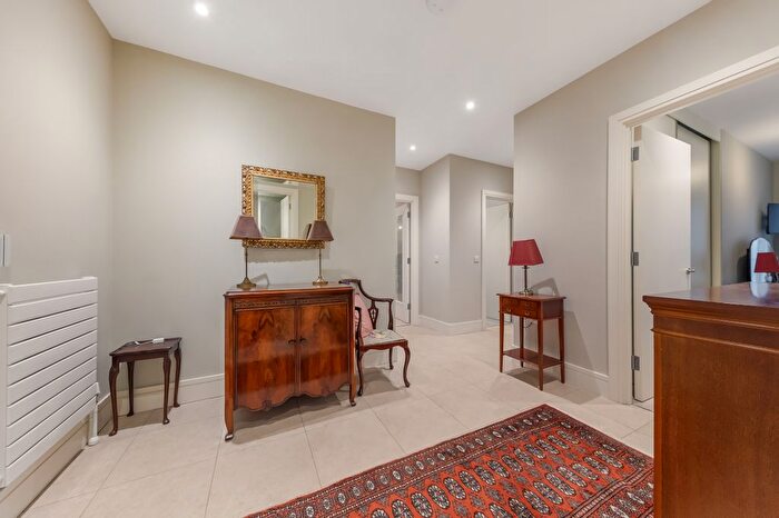 2 Bedroom Flat To Rent In Apartment ., Shore Road, Holywood, Co Down, BT18