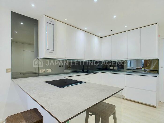 4 Bedroom End Of Terrace House To Rent In Compton Crescent, Northolt, UB5