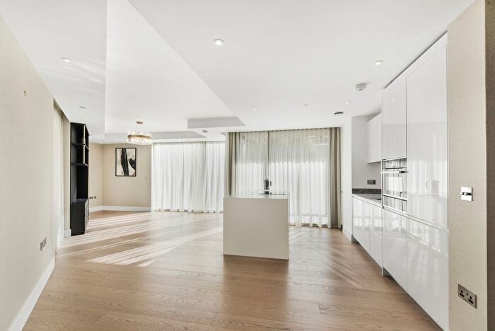 1 Bedroom Flat For Sale In Sherrin House, Warwick Lane, London, W14