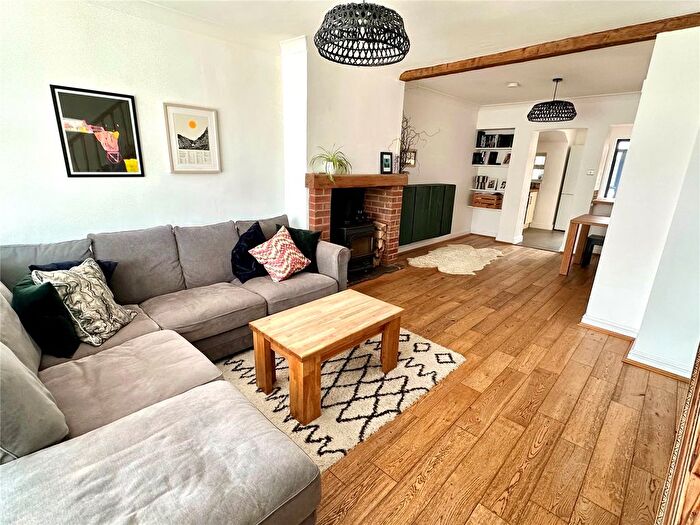 2 Bedroom End Of Terrace House For Sale In Eastfield Lane, Ringwood, Hampshire, BH24
