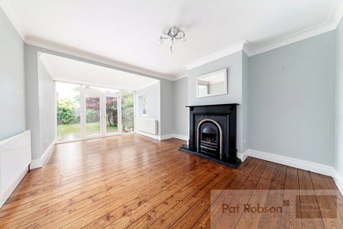 3 Bedroom Semi-Detached House To Rent In Boundary Gardens, High Heaton, Newcastle Upon Tyne, NE7