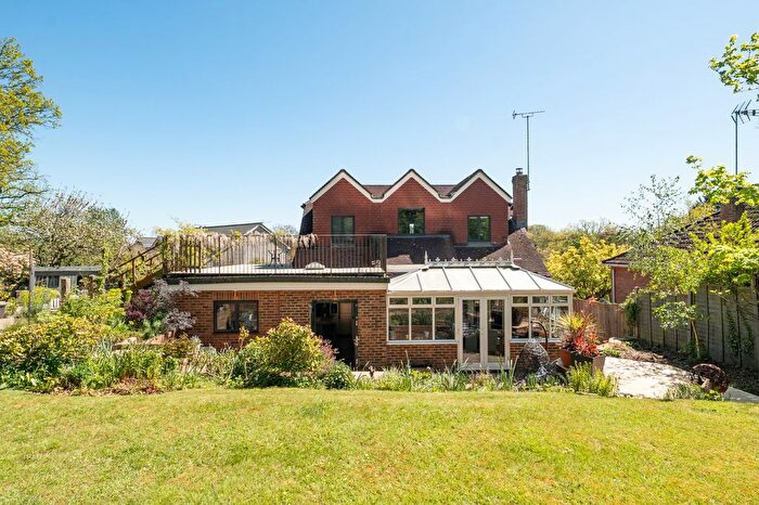 5 Bedroom Detached House For Sale In Woodside Close, Chiddingfold, GU8