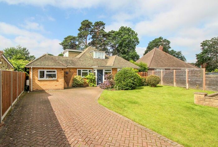 4 Bedroom Property To Rent In Rowan Close, Fleet GU51