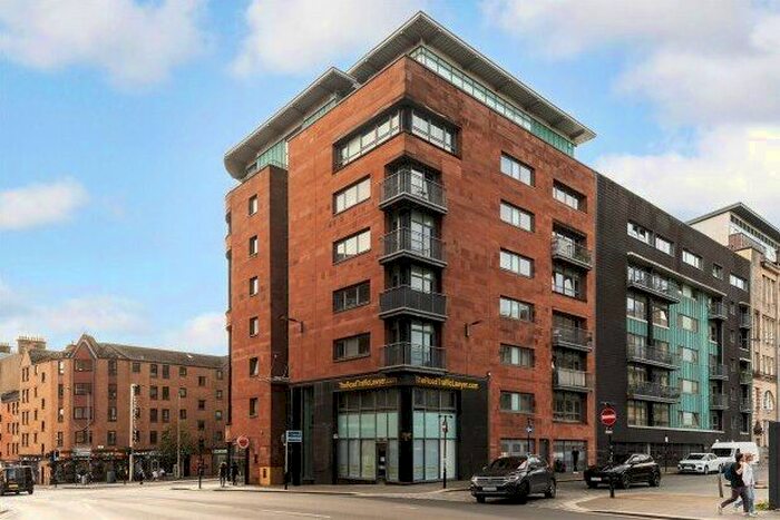 2 Bedroom Flat To Rent In High Street, Glasgow, G1