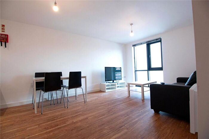 2 Bedroom Flat To Rent In The Courtyard, Stanhope St, Liverpool, L8