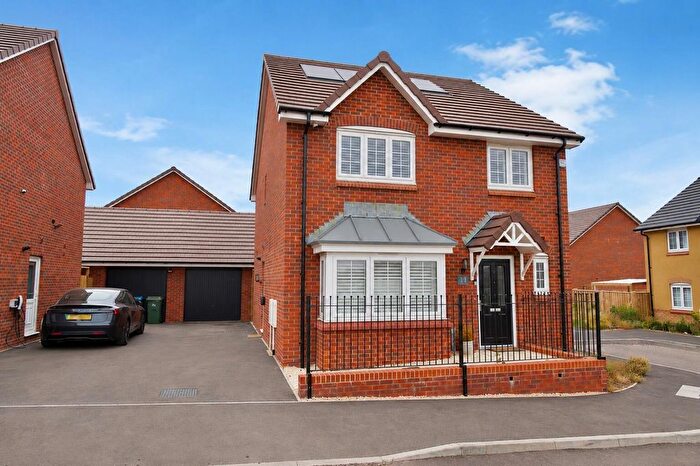4 Bedroom Detached House For Sale In Campbell Close, Coventry, CV4