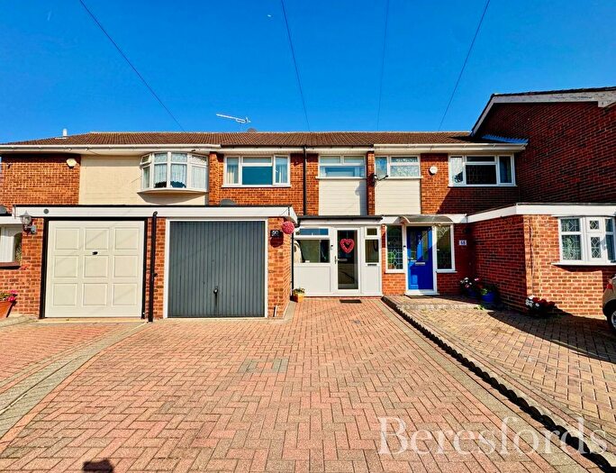 3 Bedroom Terraced House For Sale In Manston Way, Hornchurch, RM12