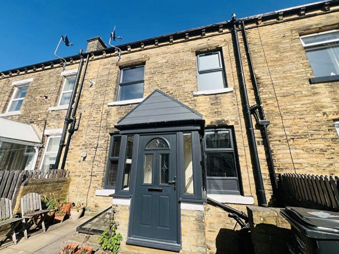 2 Bedroom House To Rent In Perseverance Terrace, Halifax, HX1