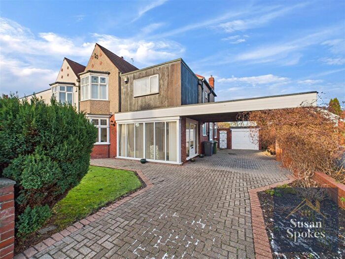 4 Bedroom Semi Detached House For Sale In Harton Grove, Harton Village, South Shields, NE34