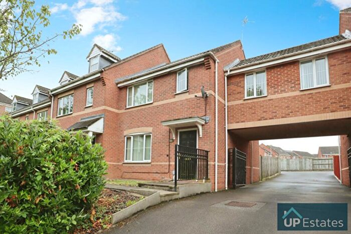 4 Bedroom Terraced House To Rent In Quarryfield Lane, Coventry, CV1