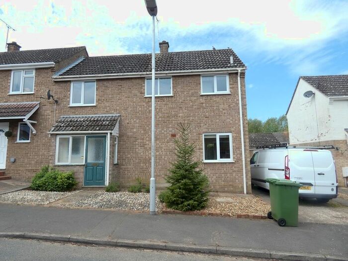 3 Bedroom Semi-Detached House To Rent In The Lammas, Mundford, IP26