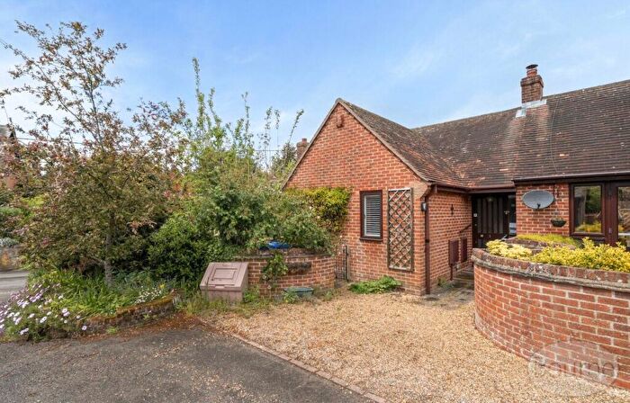 1 Bedroom Bungalow For Sale In Church Street, Crondall, Farnham, Hampshire, GU10