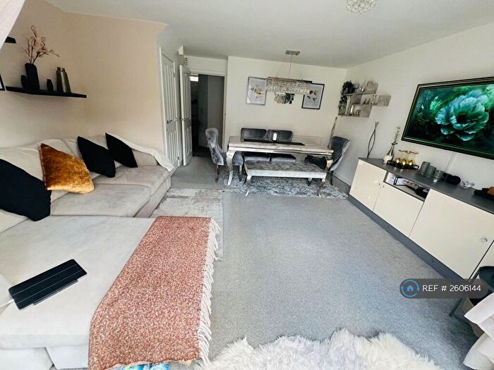 3 Bedroom Terraced House To Rent In Giles Drive, Ebbsfleet Valley, Swanscombe, DA10