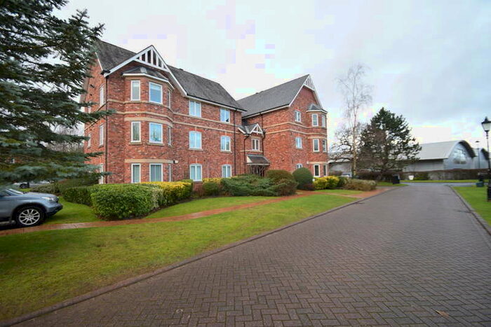 2 Bedroom Flat To Rent In Eton Drive, Cheadle, SK8