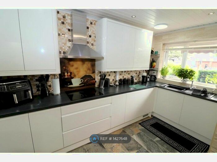 3 Bedroom Maisonette To Rent In St. Marks Street, Birmingham, B1