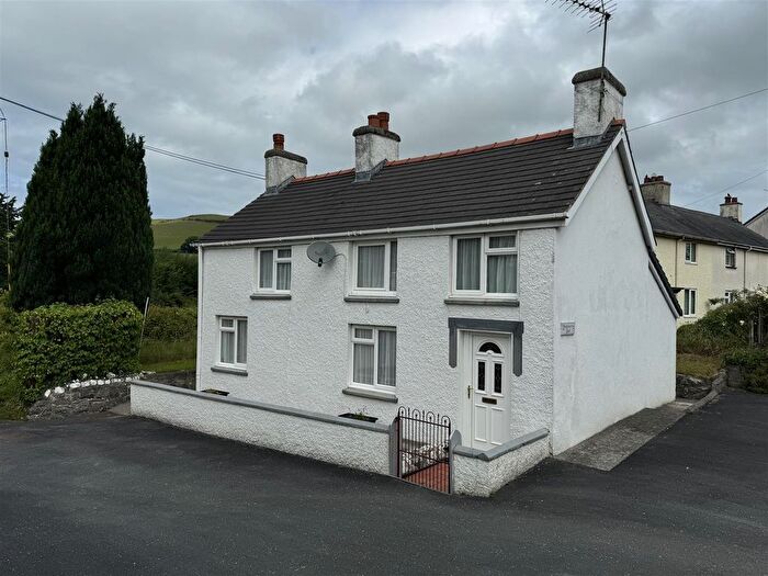 2 Bedroom Detached House For Sale In Penygarn, Bow Street, SY24