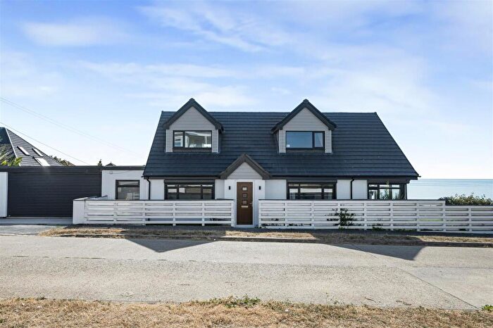 4 Bedroom Detached Bungalow For Sale In The Promenade, Peacehaven, BN10