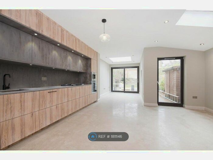 2 Bedroom Flat To Rent In Mansfield Road, London, NW3