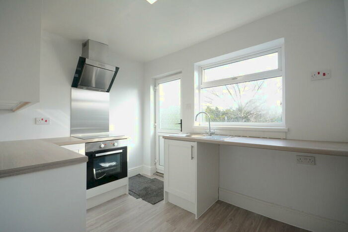 2 Bedroom Apartment To Rent In Woodborough Road, Mapperley, Nottingham, NG3