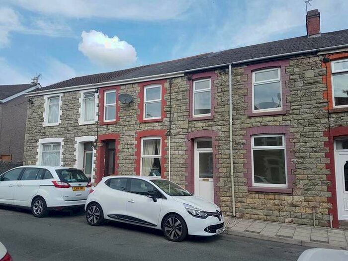 2 Bedroom Semi-Detached House To Rent In Highland Place, Bridgend, CF31