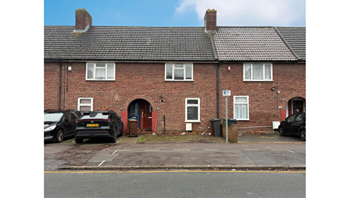 2 Bedroom Terraced House For Sale In Beverley Road, Dagenham, Essex, RM9