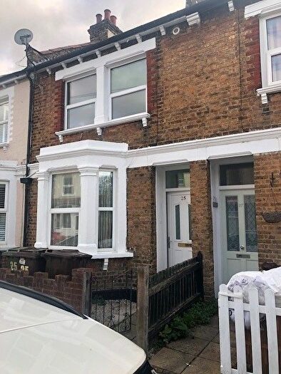 3 Bedroom Property To Rent In Sorrento Road, Sutton, SM1