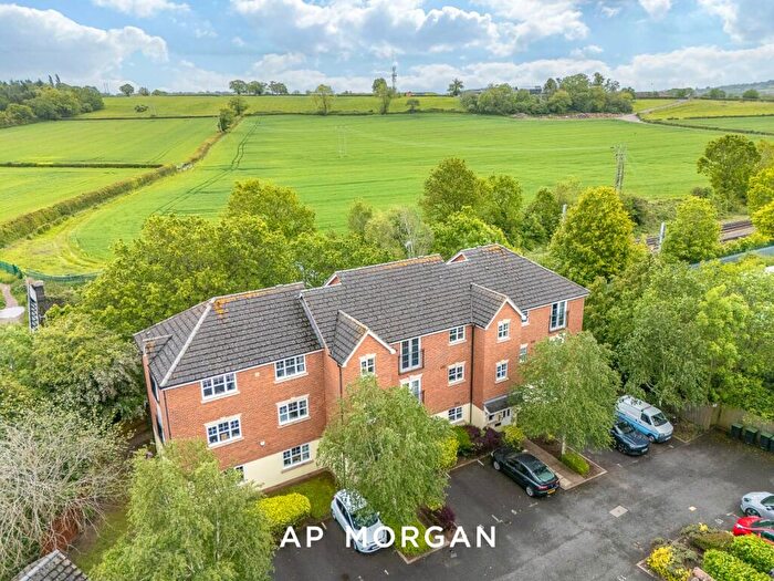 2 Bedroom Penthouse For Sale In Railway Walk, Bromsgrove, Worcestershire, B60