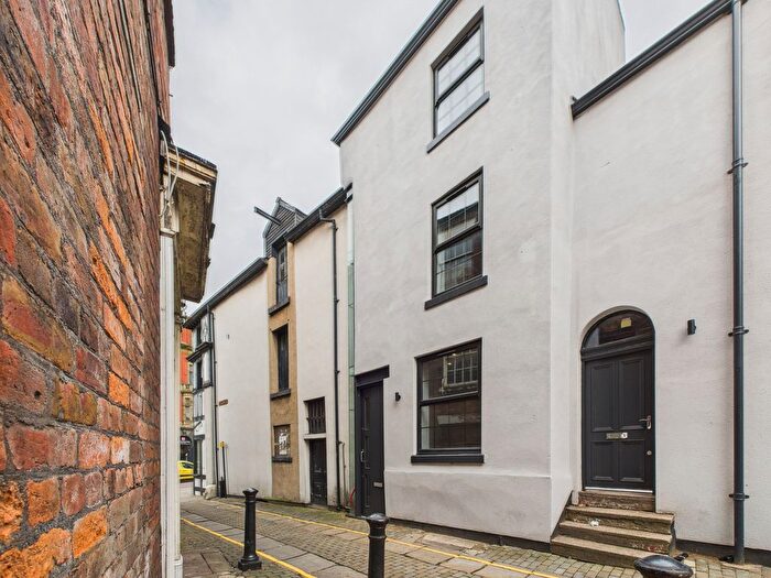 2 Bedroom Town House To Rent In Rowbottom Square, Wigan, WN1