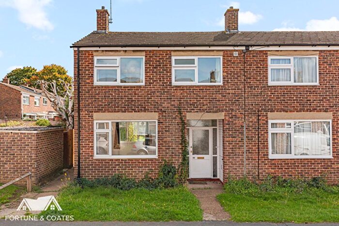 3 Bedroom Property For Sale In Willowfield, Harlow, CM18