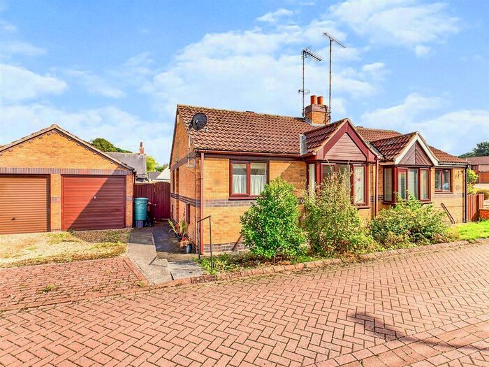 1 Bedroom Semi-Detached Bungalow For Sale In Pickering Park, Middleton On The Wolds, Driffield, YO25