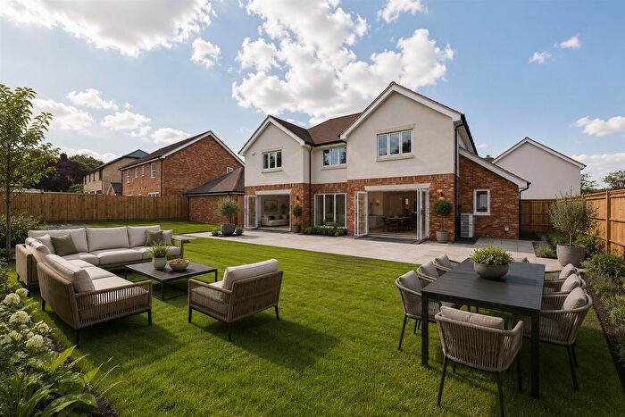 4 Bedroom Detached House For Sale In Barfield Gardens, Offham, West Malling, ME19