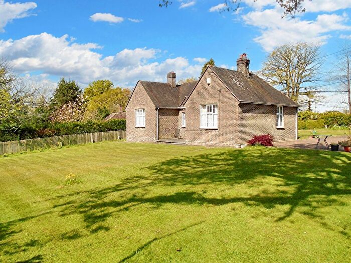 2 Bedroom Detached Bungalow For Sale In Parrock Lane, Upper Hartfield, TN7
