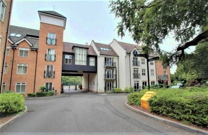 1 Bedroom Flat For Sale In Honeywell Close, Oadby, Leicester, LE2