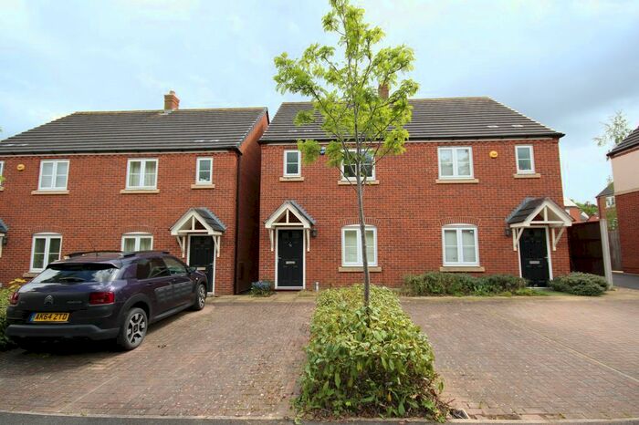 3 Bedroom Semi-Detached House To Rent In Barley Road, Birmingham, B16
