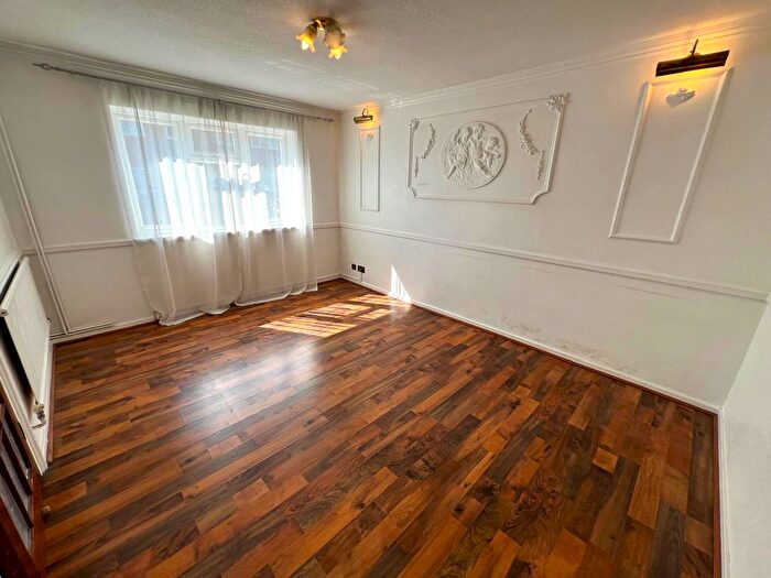 3 Bedroom Semi-Detached House To Rent In Liverpool Road, London, E16