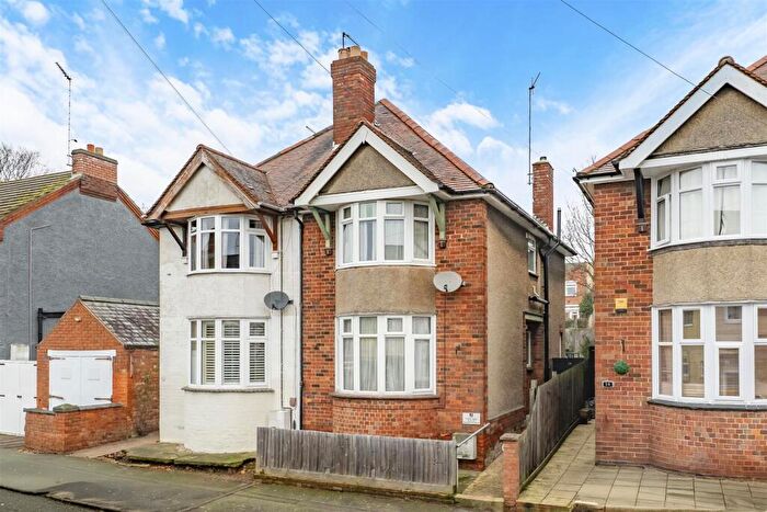 3 Bedroom Semi Detached House For Sale In Roundhill Road, Kettering, NN15