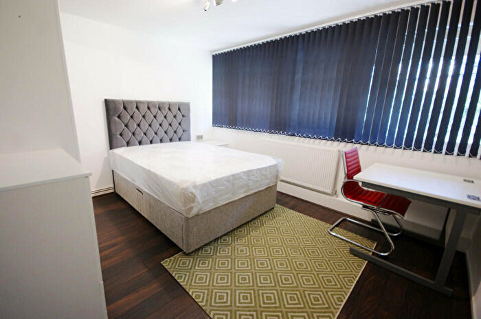 2 Bedroom Apartment To Rent In Doric Way, Euston, NW1